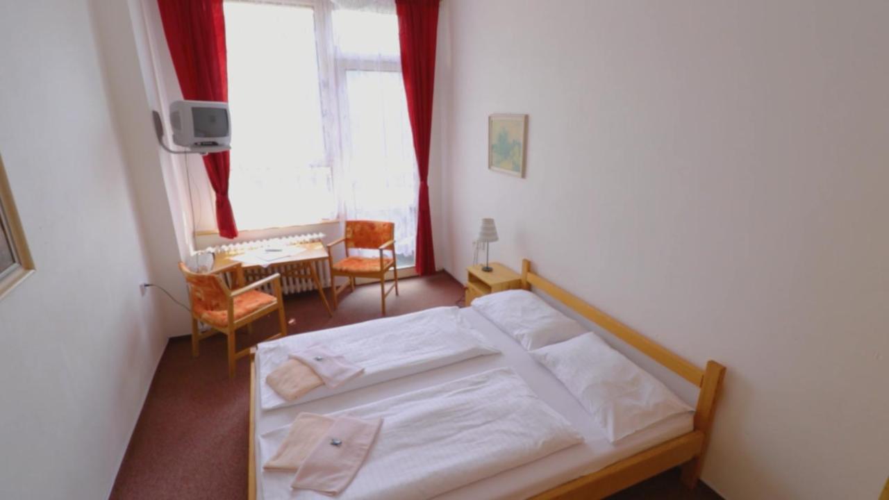 Horsky Hotel Neptun Мала-Моравка Экстерьер фото