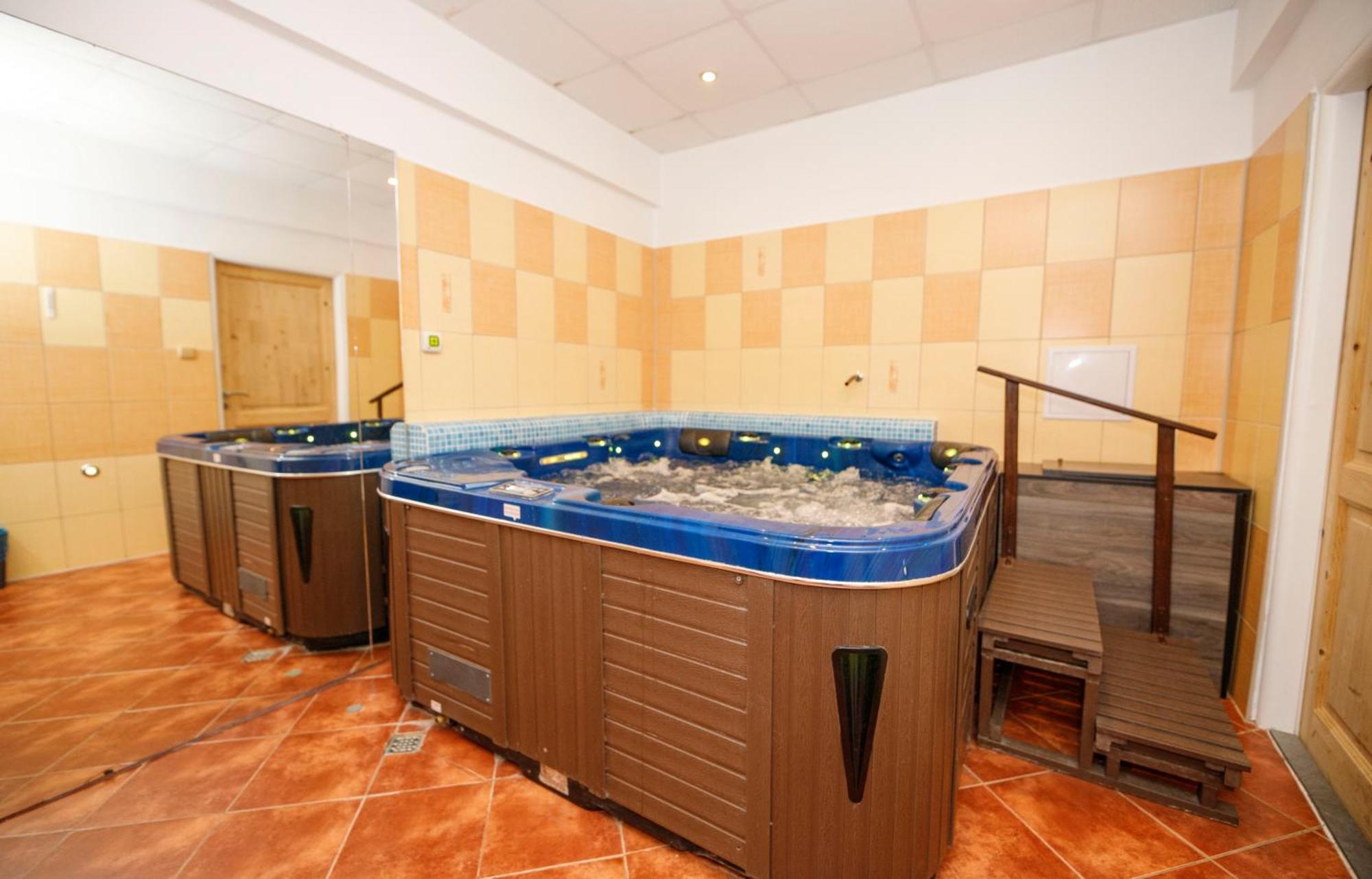 Horsky Hotel Neptun Мала-Моравка Экстерьер фото